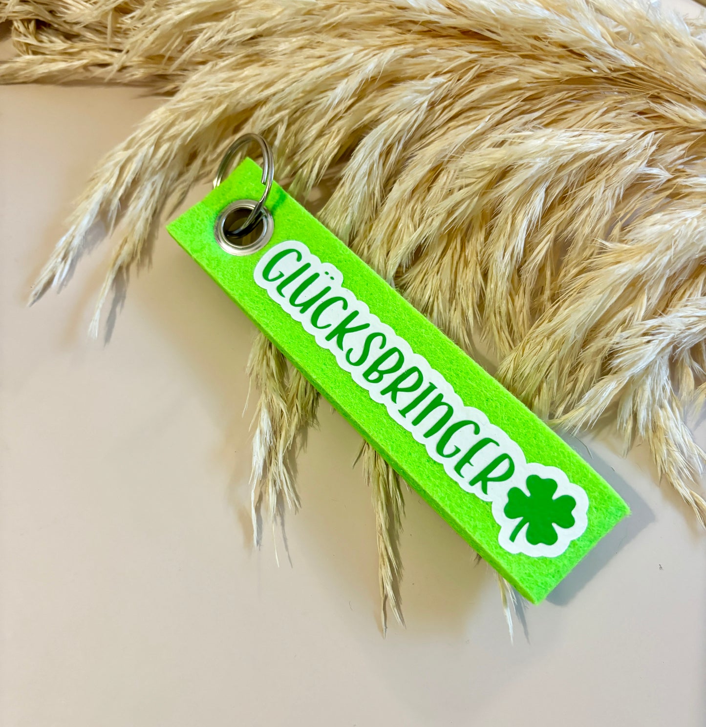 Filzanhänger „Glücksbringer“