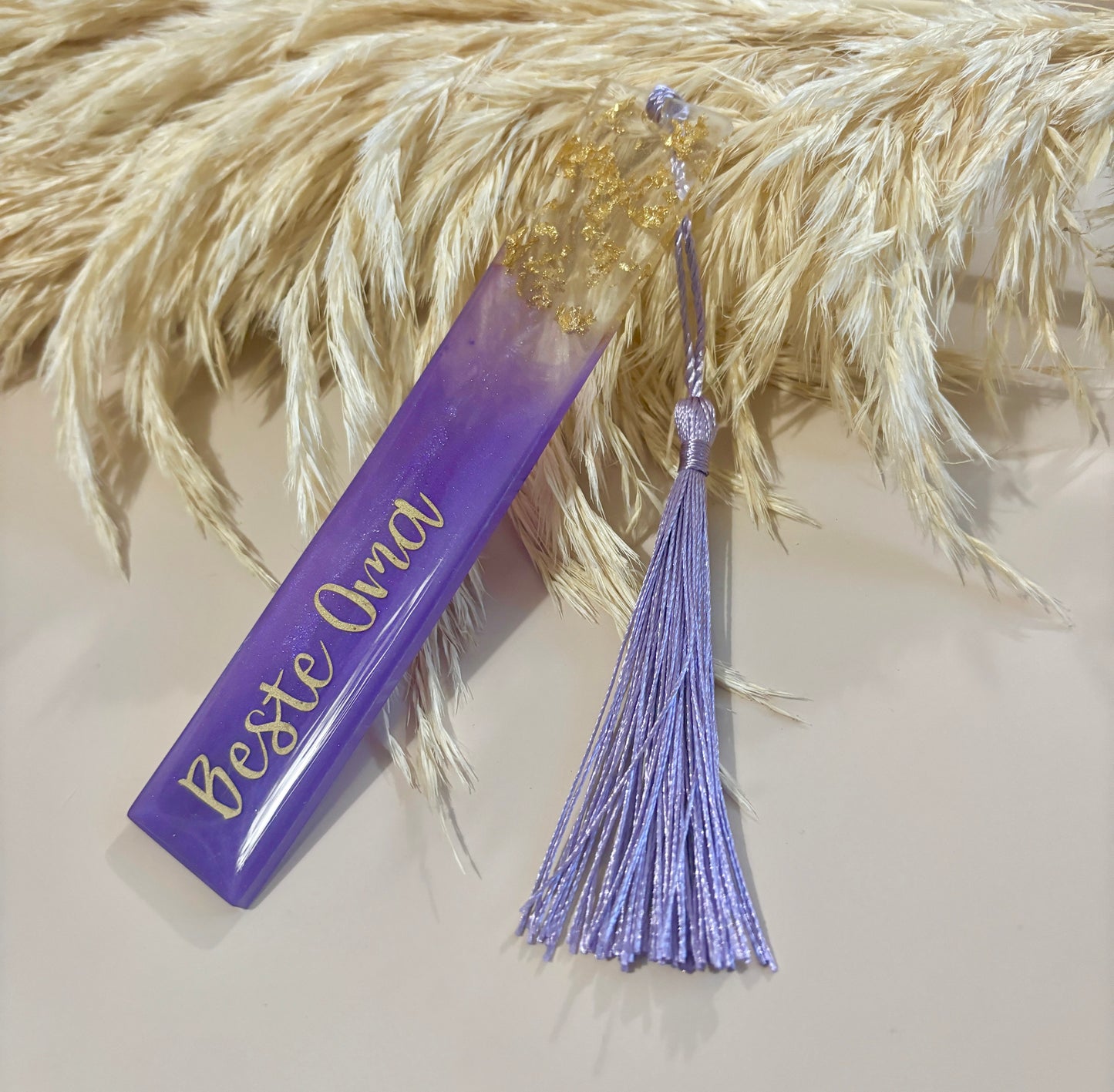 “Personalisierbares Lesezeichen aus Epoxidharz – Einzigartig & Handgefertigt”